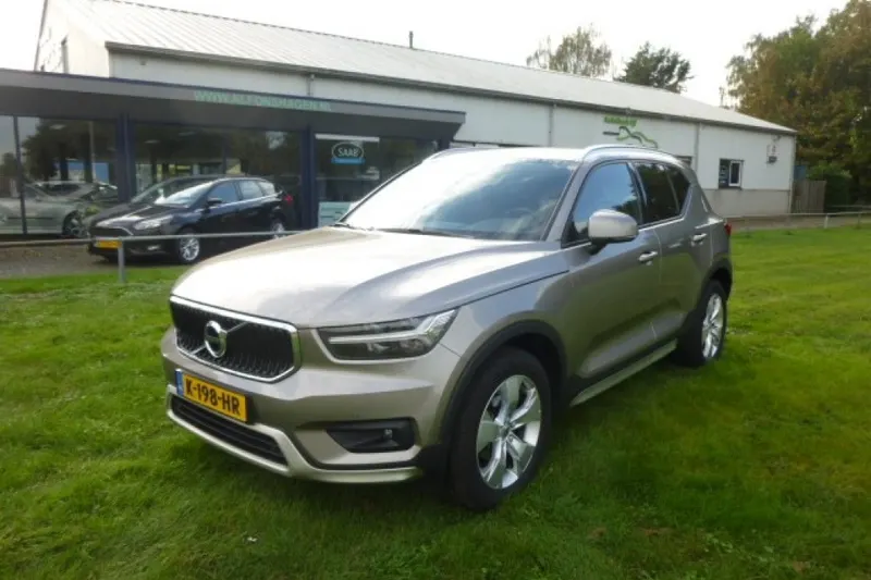 Volvo XC40 (2021)