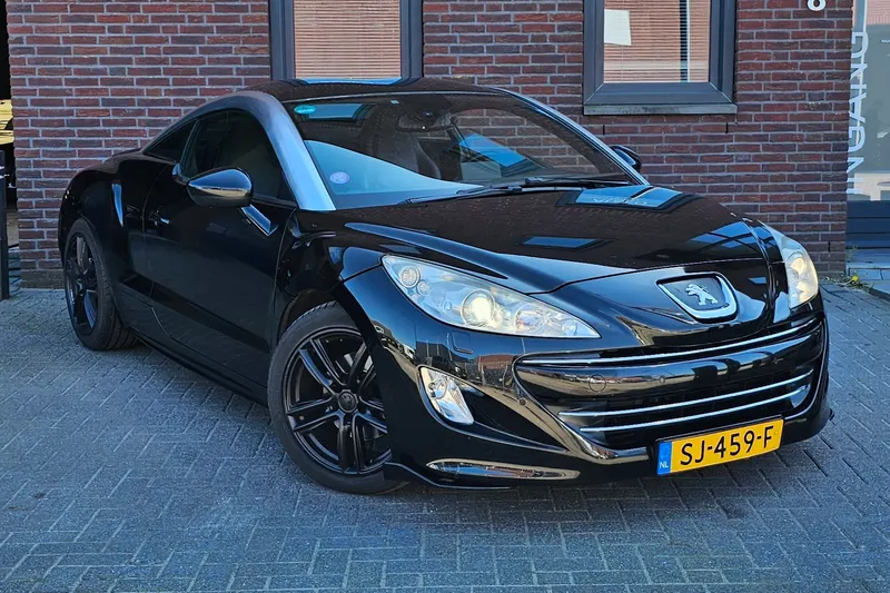 Peugeot RCZ (2011)