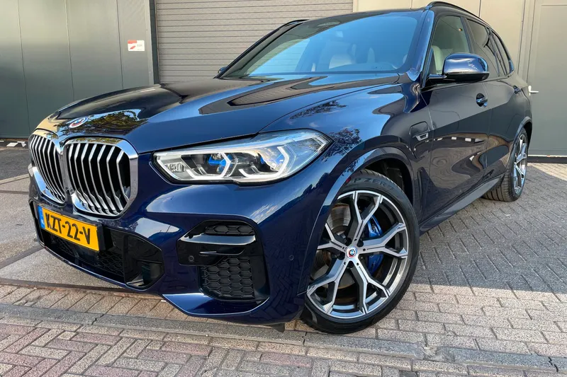 BMW X5 (2022)