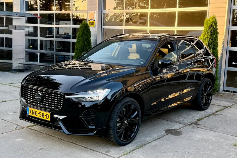 Volvo XC60 (2025)
