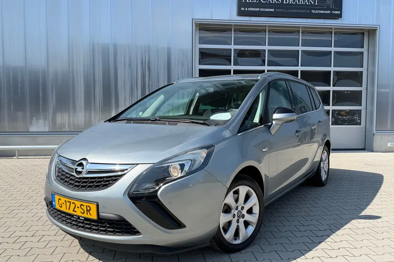 Opel Zafira Tourer (2012)