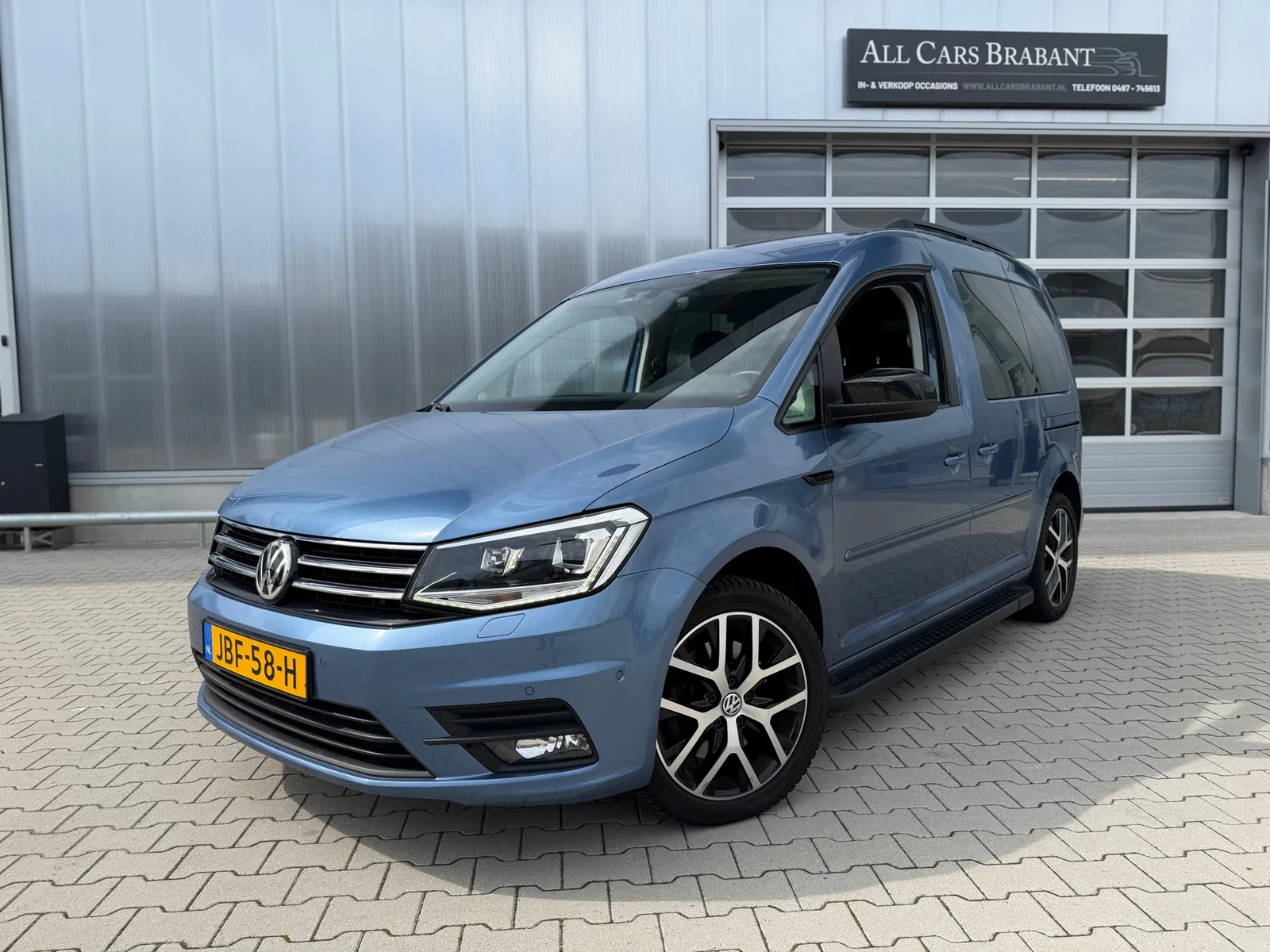 Volkswagen Caddy (2016) — foto 1
