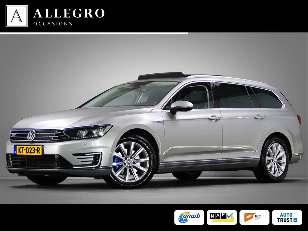 Volkswagen Passat (2016) — foto 1