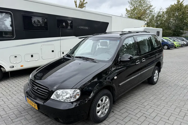 Kia Carnival (2005)
