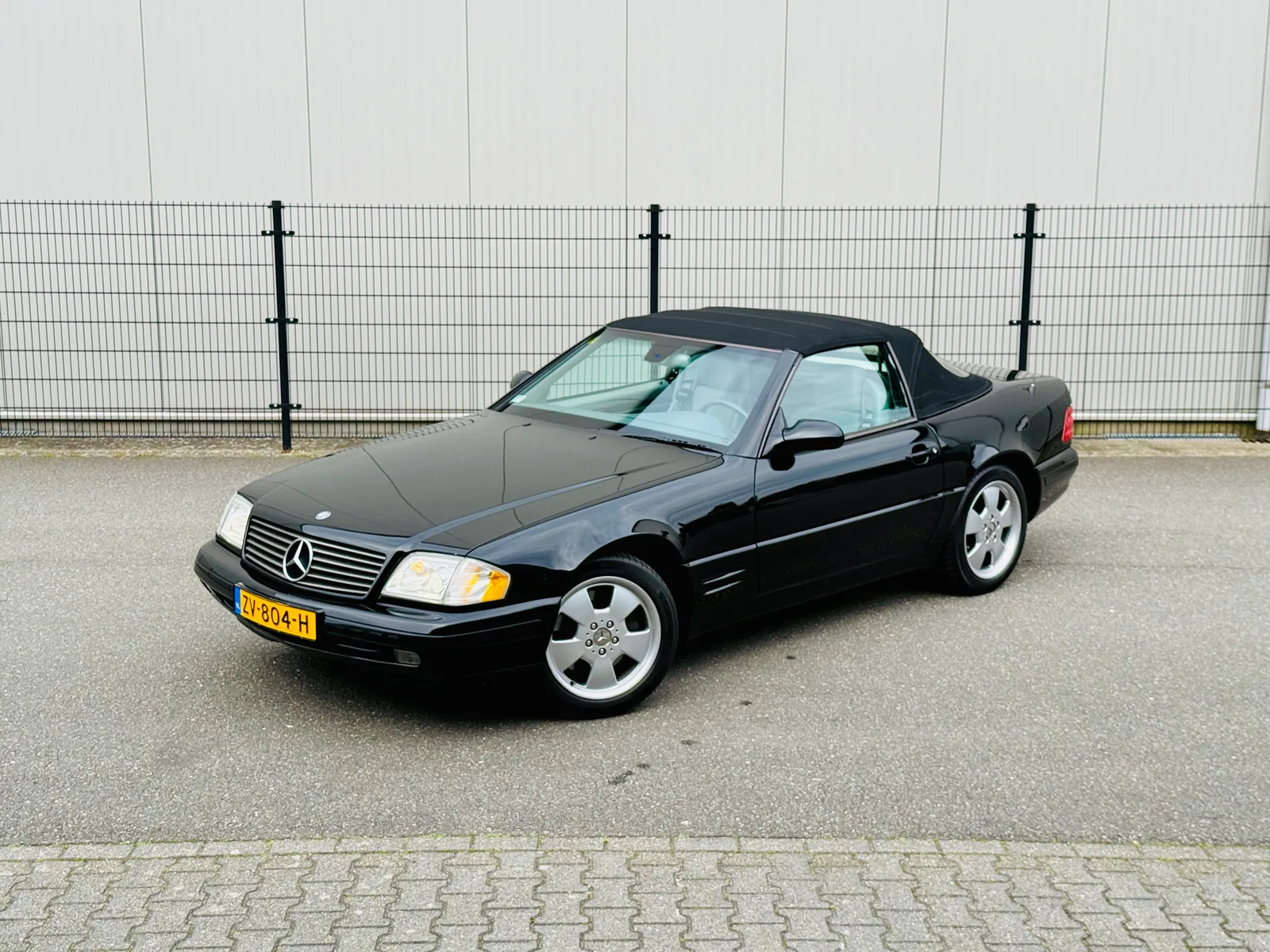 Mercedes-Benz SL-Klasse (1999) — foto 1