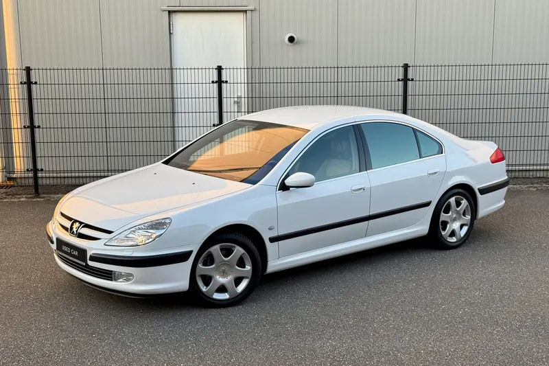 Peugeot 607 (2001)