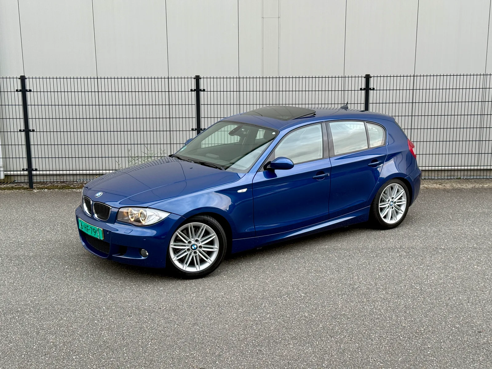 BMW 1-Serie (2006) — foto 1