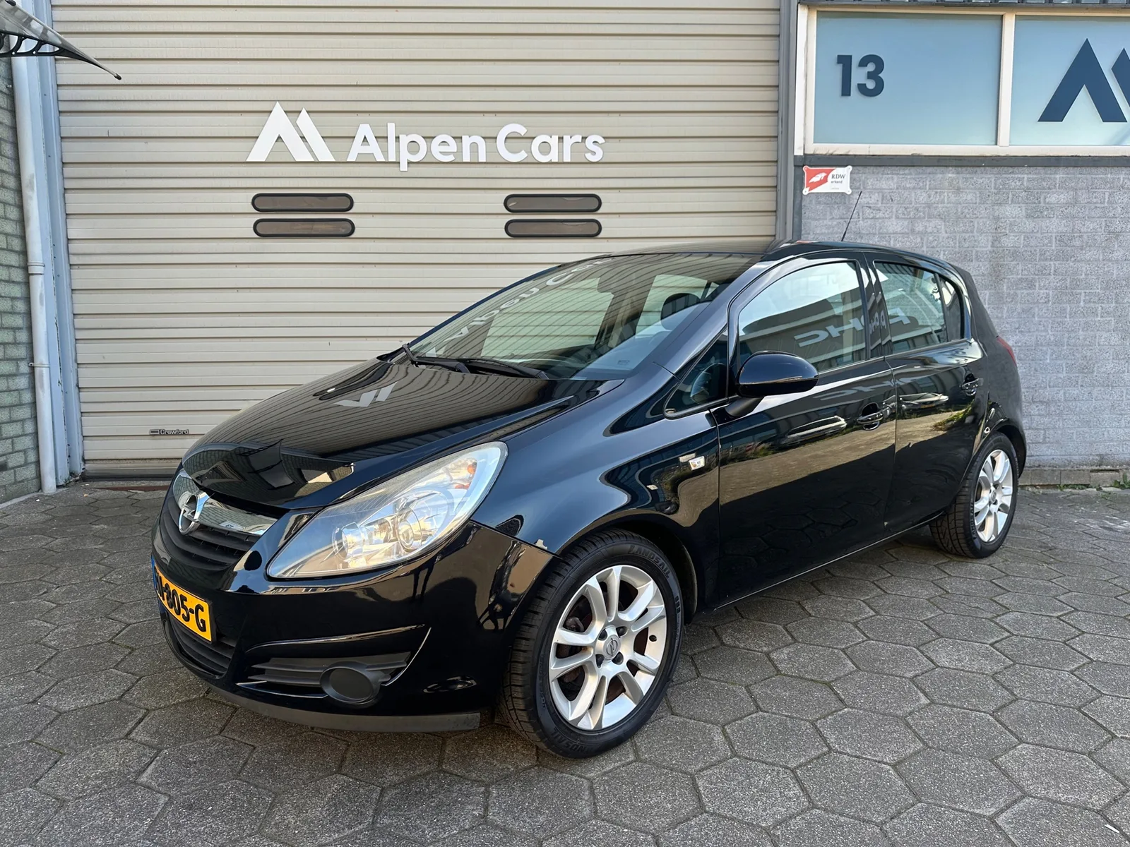 Opel Corsa (2008) — foto 1