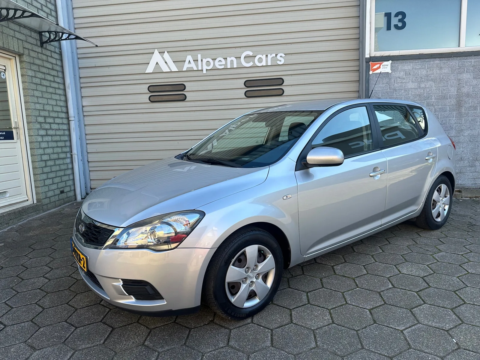 Kia Ceed (2010) — foto 1