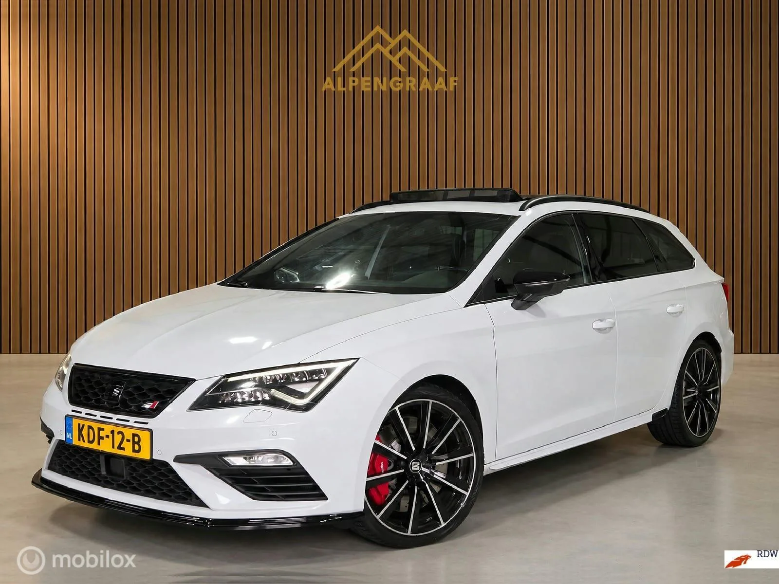 SEAT Leon (2017) — foto 1