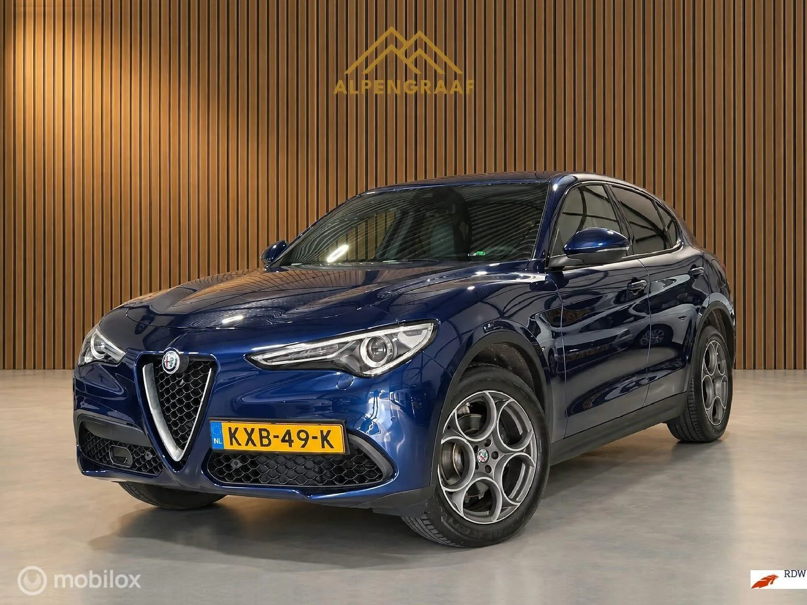 Alfa Romeo Stelvio (2017) — foto 1
