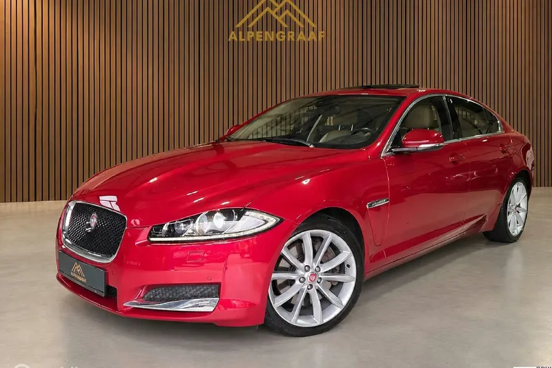 Jaguar XF (2014)