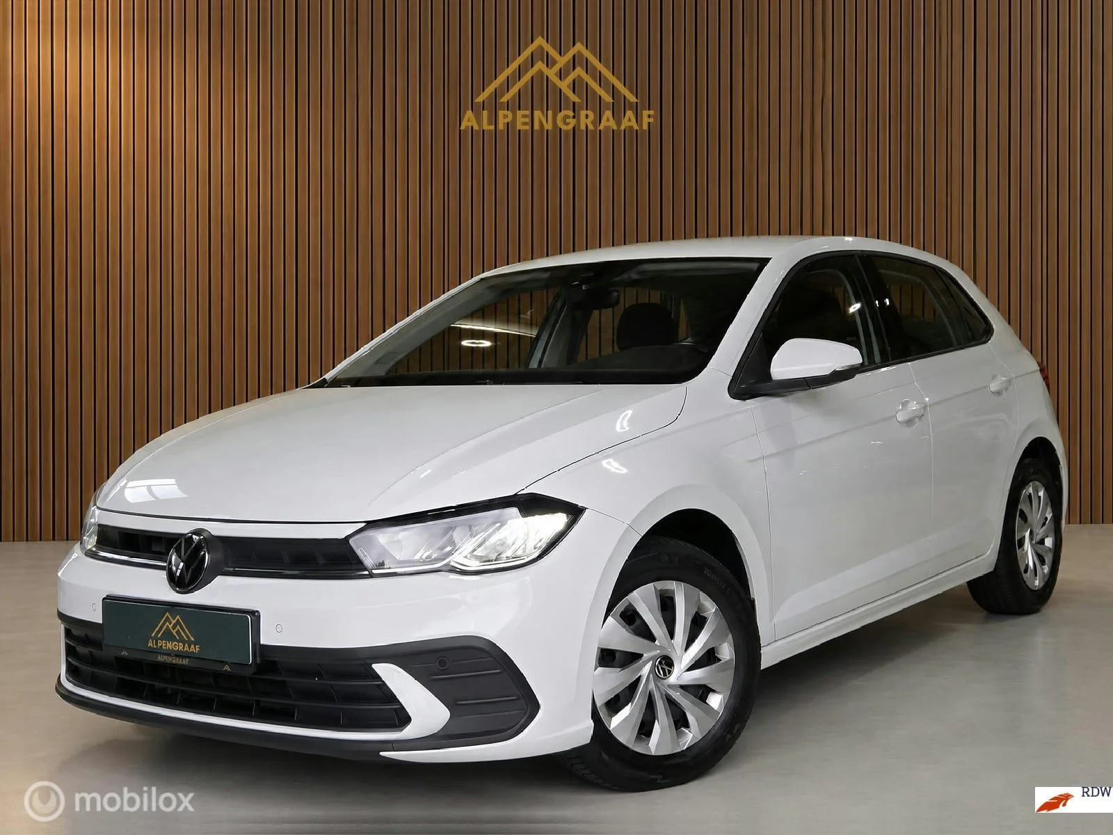 Volkswagen Polo (2024) — foto 1