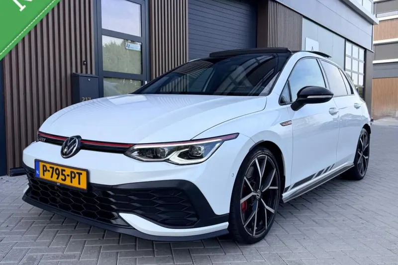 Volkswagen Golf (2021)