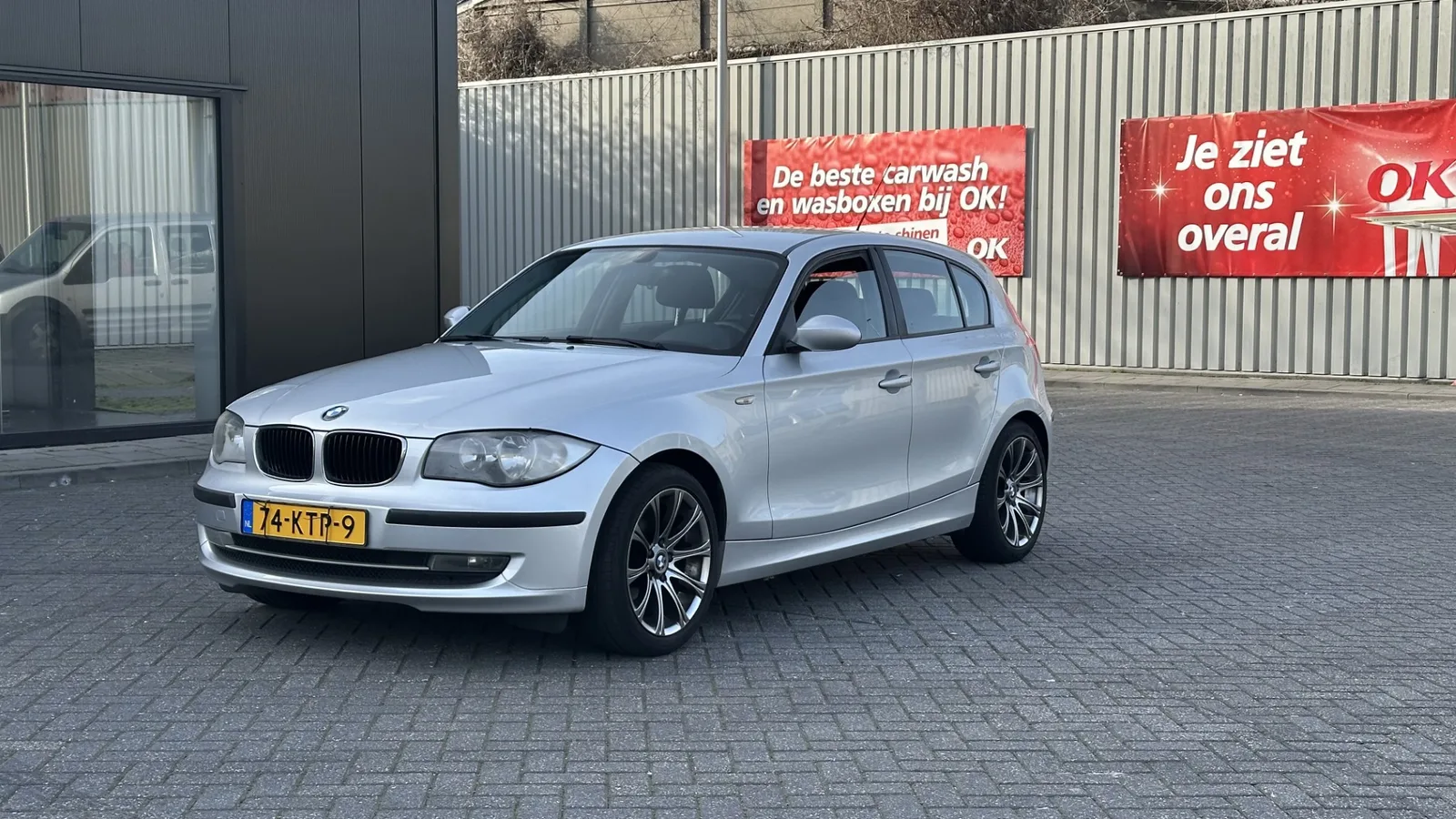 BMW 1-Serie (2009) — foto 1