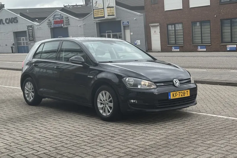 Volkswagen Golf (2016)
