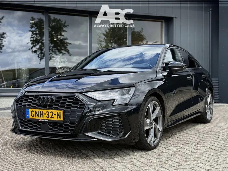 Audi A3 (2023) — foto 1