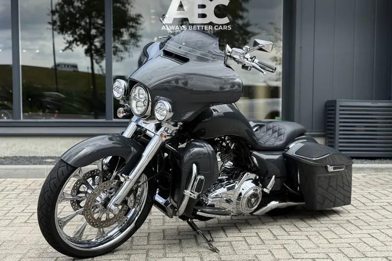 Harley-Davidson Street Glide (2014)