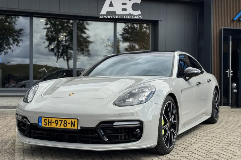 Porsche Panamera (2018)