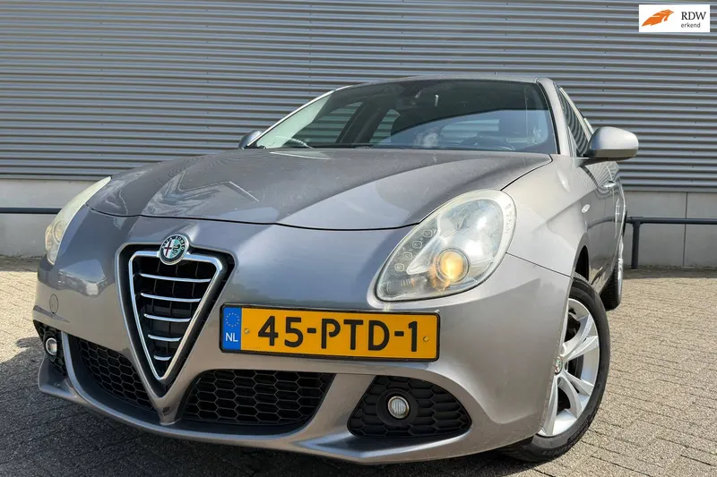Alfa Romeo Giulietta (2011)