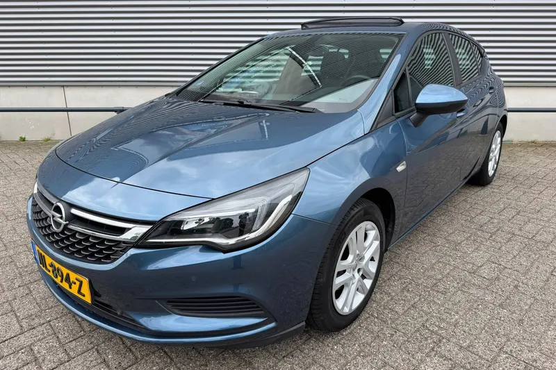 Opel Astra (2017)