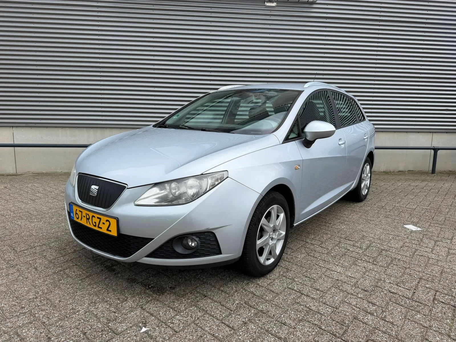 SEAT Ibiza (2011) — foto 1