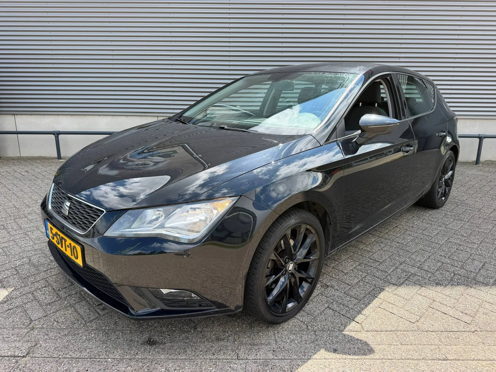 SEAT Leon (2013) — foto 1