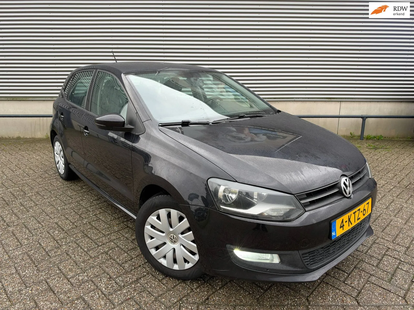 Volkswagen Polo (2011) — foto 1