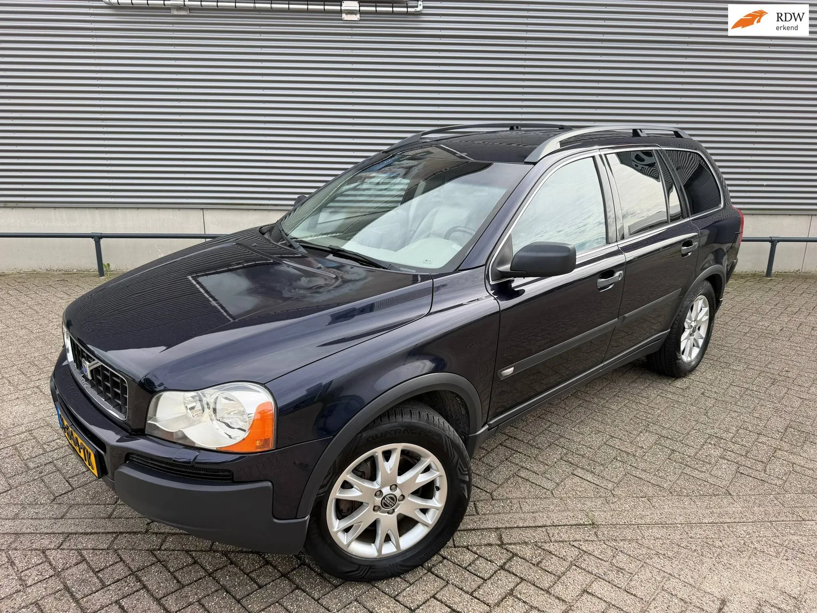 Volvo XC90 (2004) — foto 1