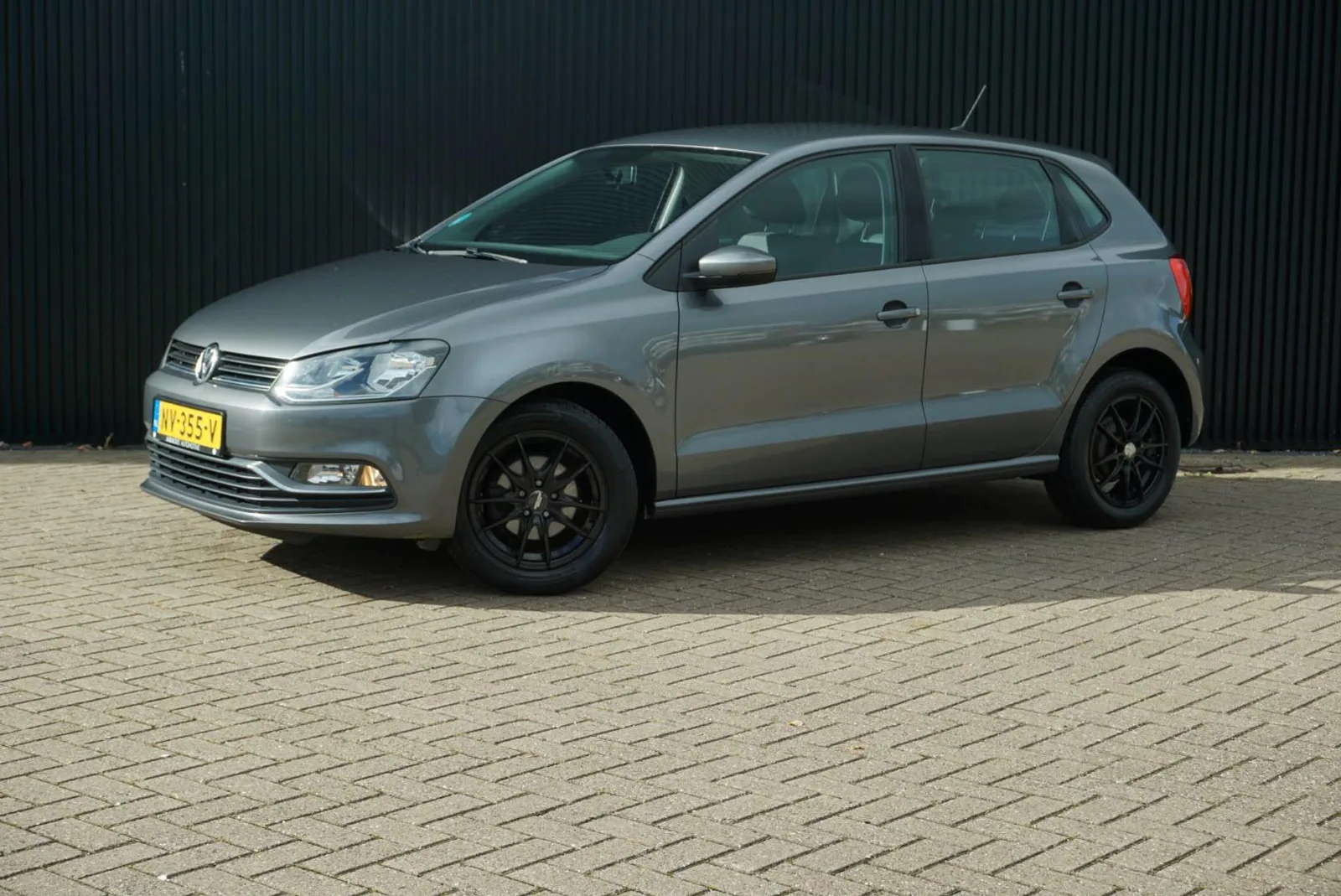 Volkswagen Polo (2017) — foto 1