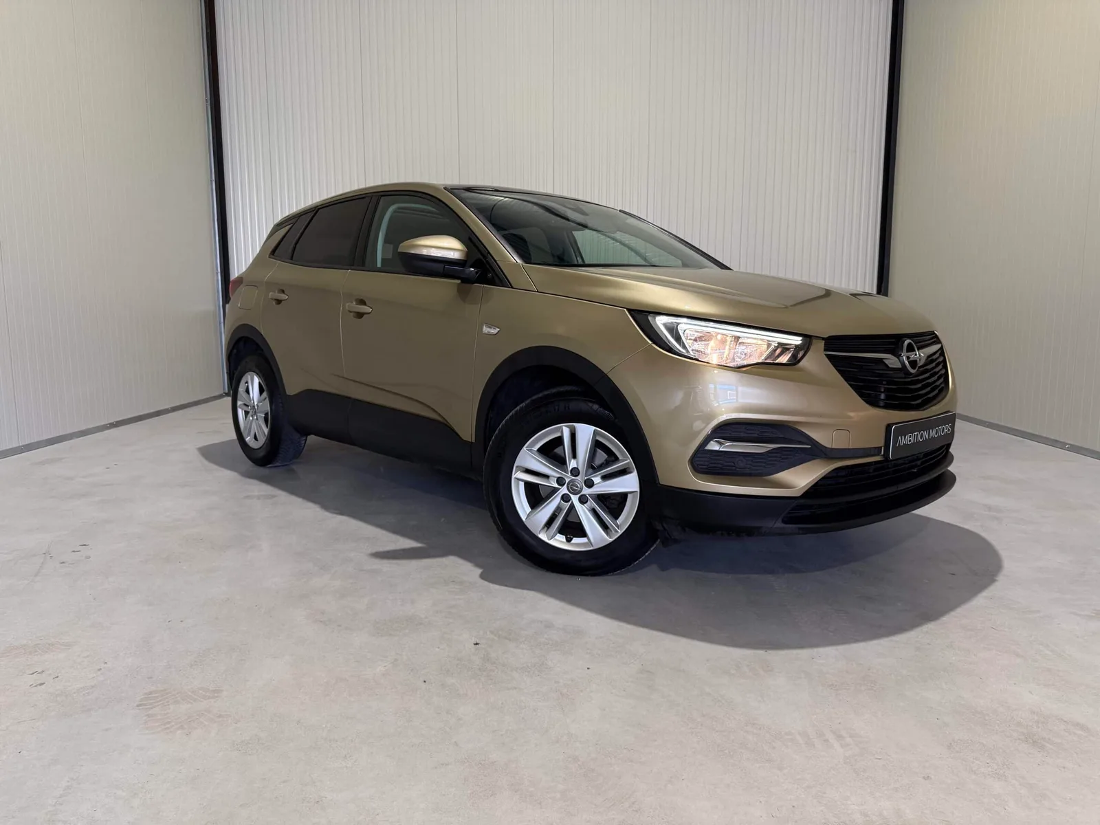 Opel Grandland (2018) — foto 1