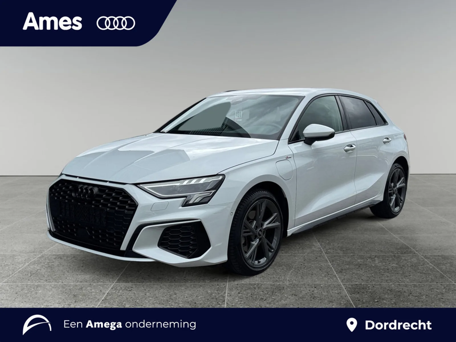Audi A3 (2024) — foto 1