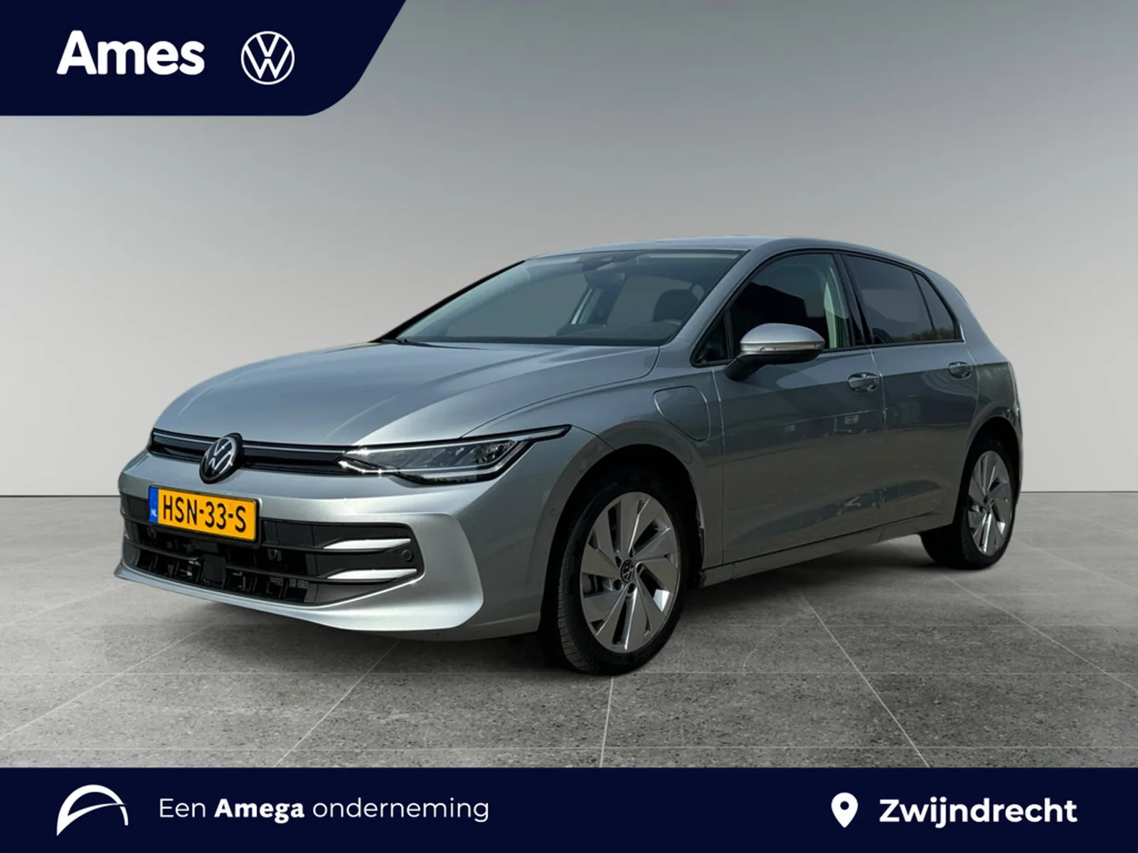 Volkswagen Golf (2025) — foto 1