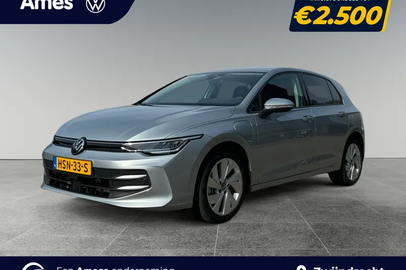 Volkswagen Golf (2025)
