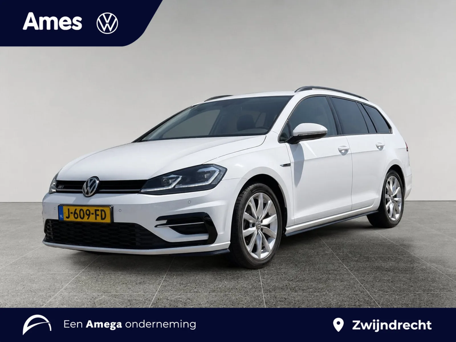 Volkswagen Golf (2019) — foto 1