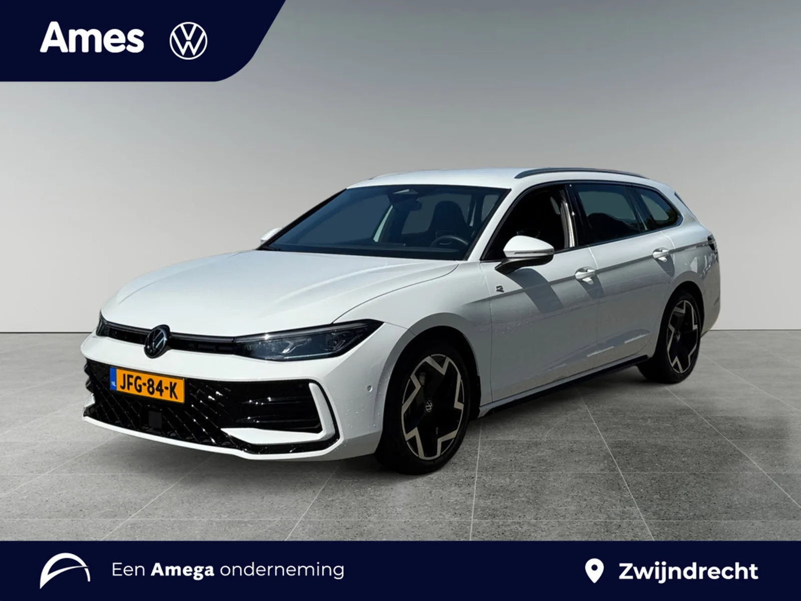 Volkswagen Passat (2024) — foto 1
