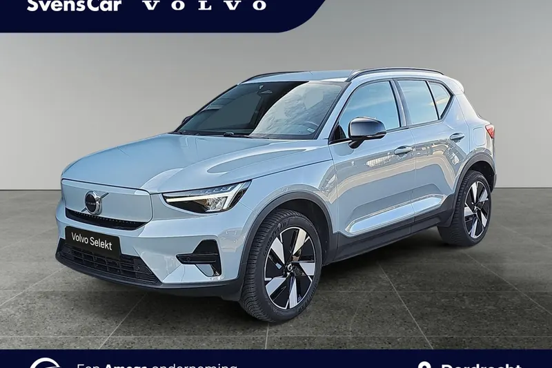 Volvo EX40 (2024)