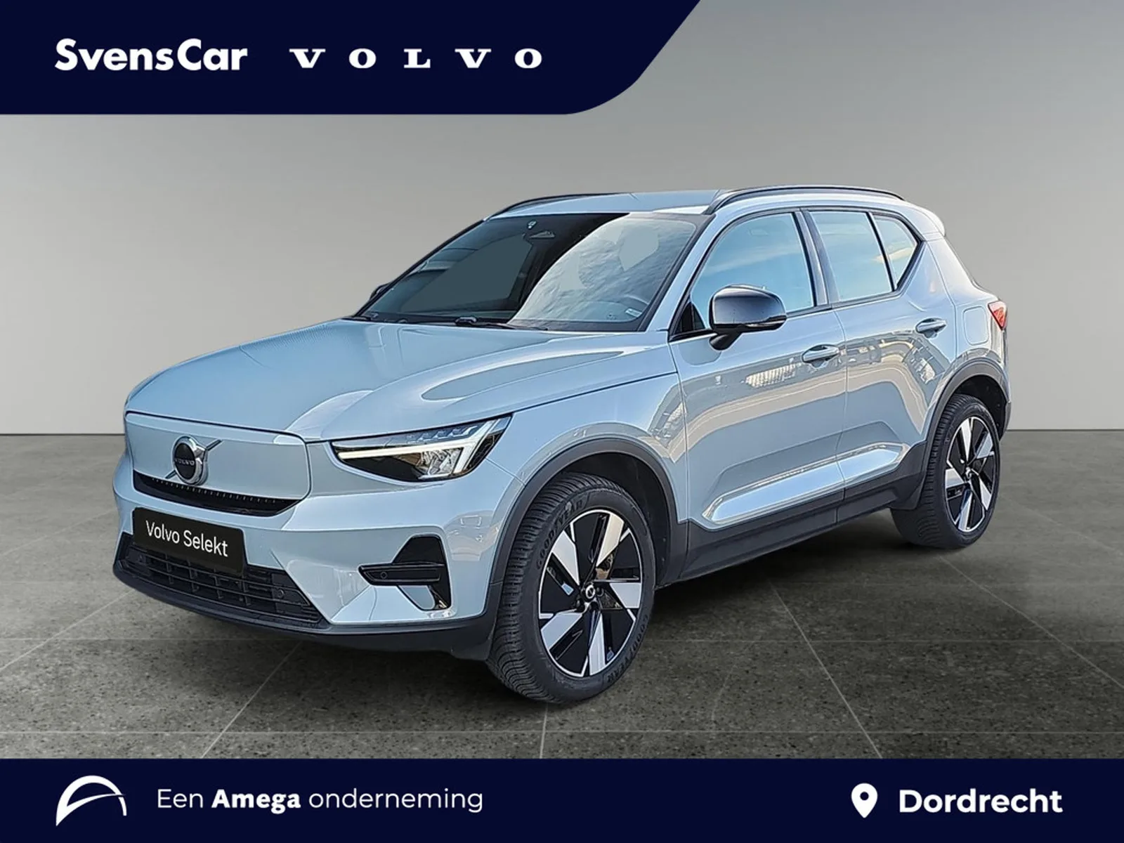 Volvo EX40 (2024) — foto 1