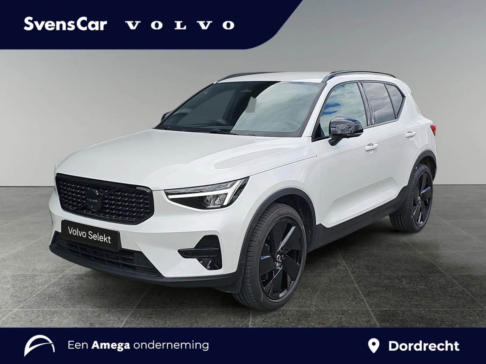 Volvo XC40 (2025) — foto 1