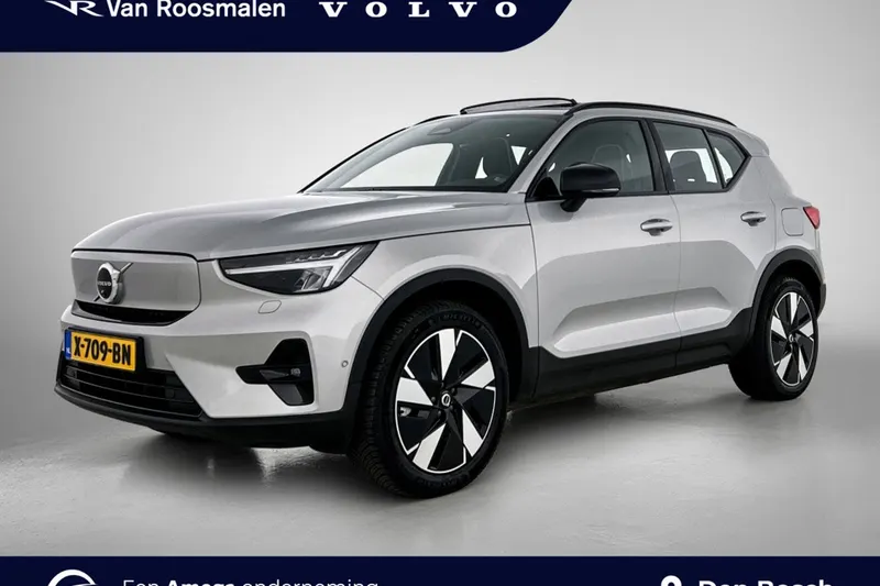 Volvo XC40 (2023)