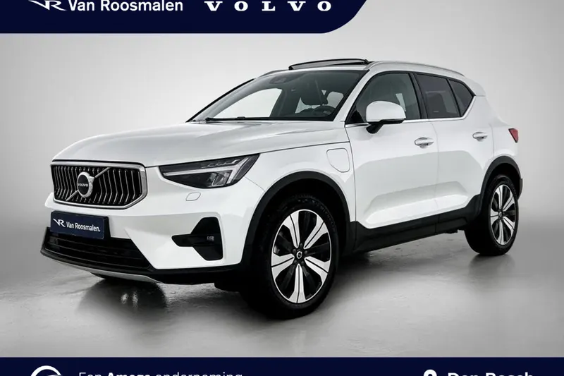 Volvo XC40 (2022)