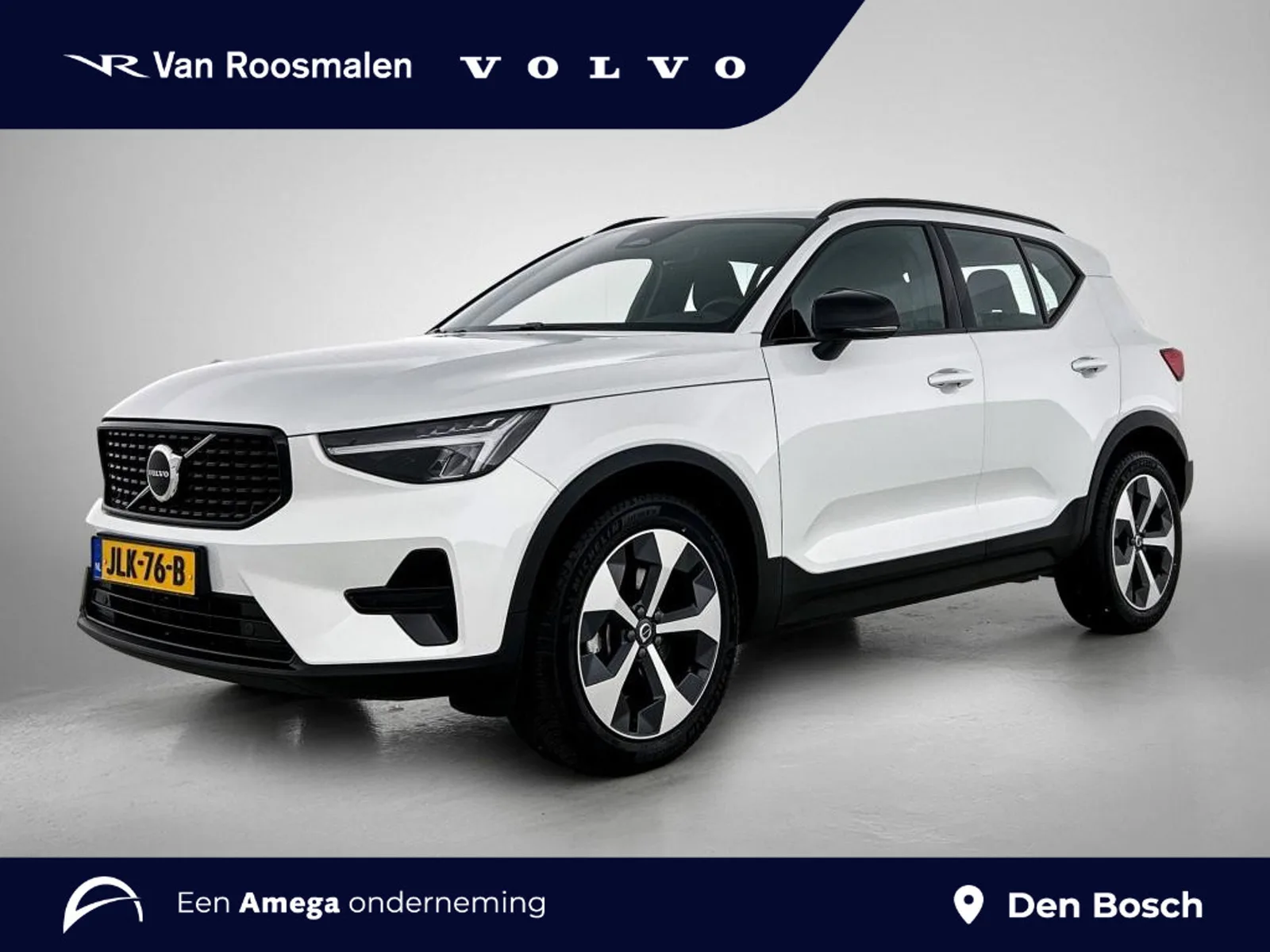 Volvo XC40 (2025) — foto 1