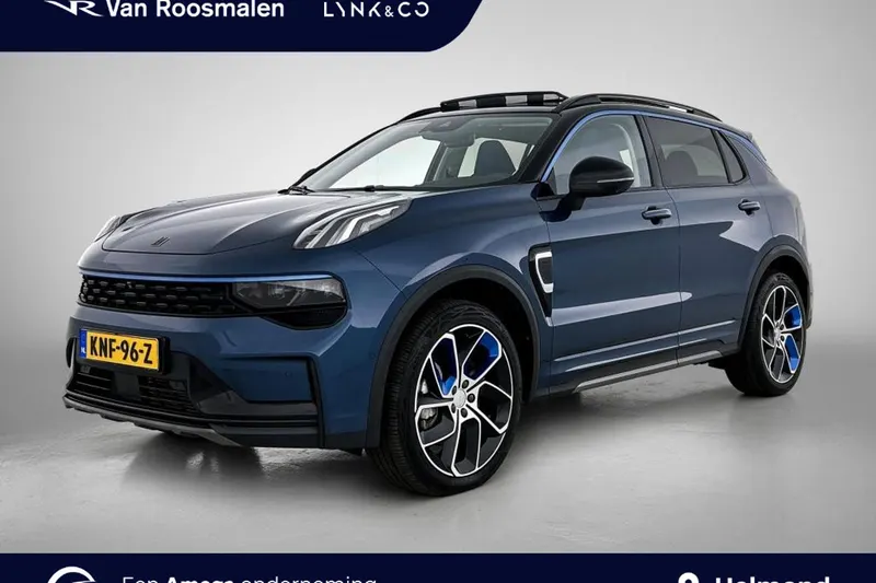 Lynk & Co 01 (2022)
