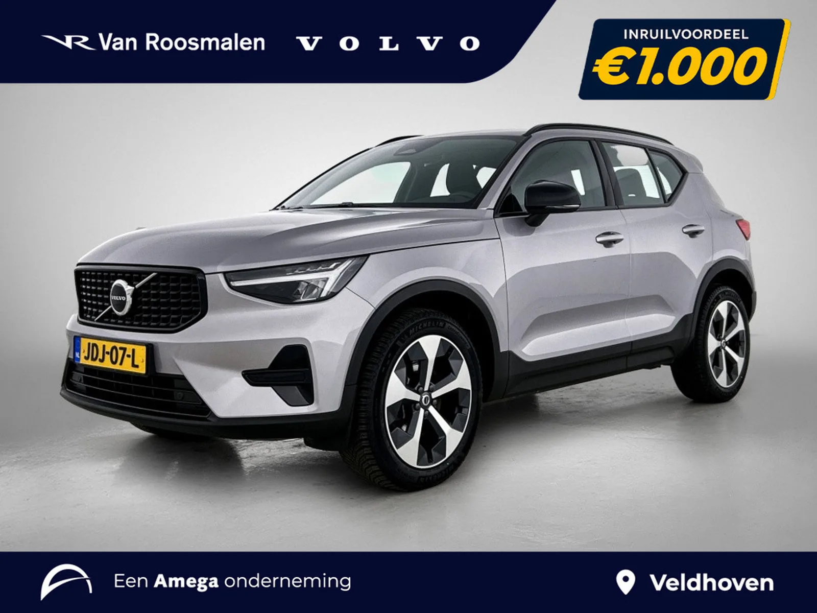 Volvo XC40 (2025) — foto 1