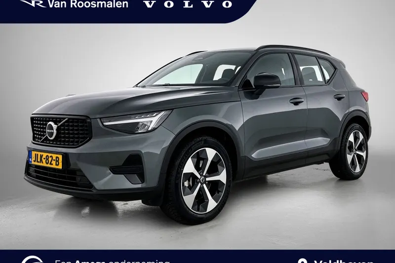 Volvo XC40 (2025)