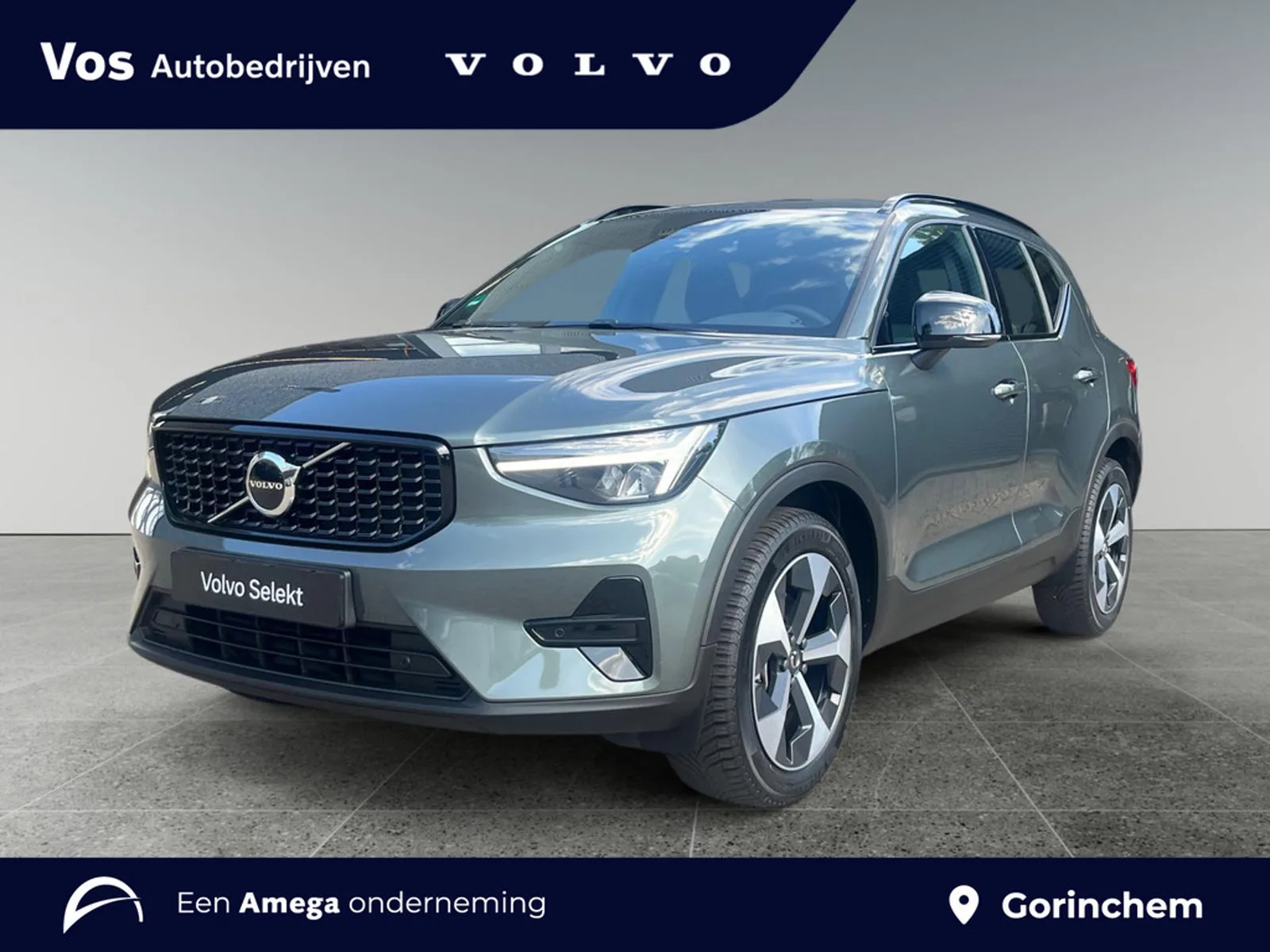 Volvo XC40 (2025) — foto 1
