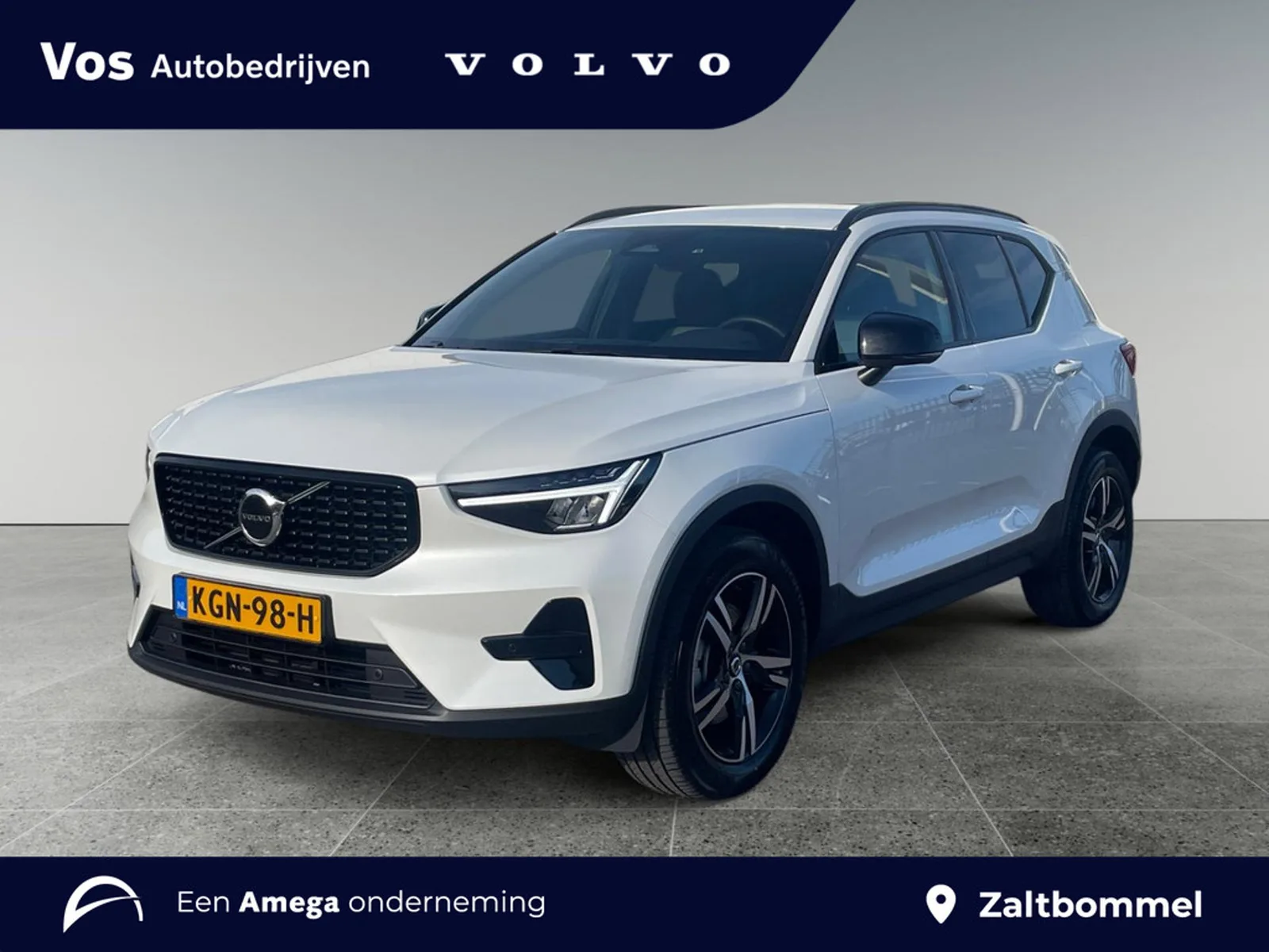 Volvo XC40 (2026) — foto 1