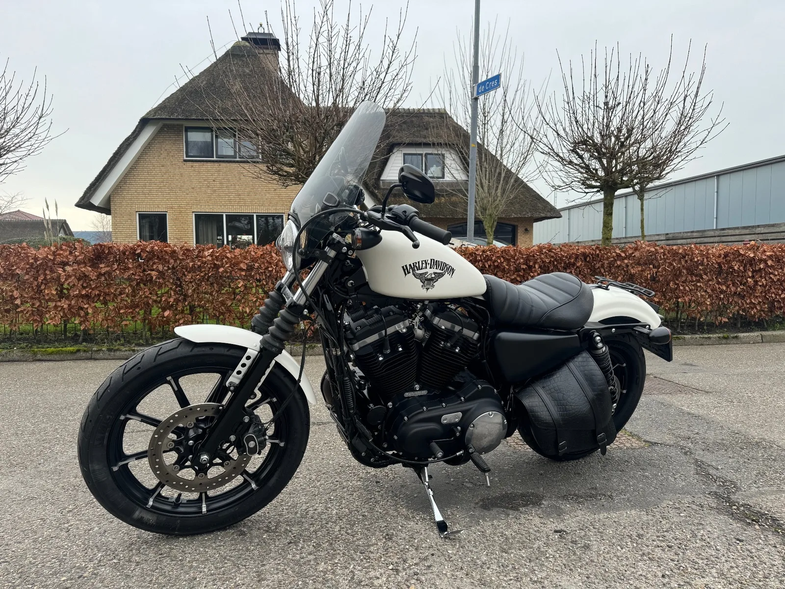 Harley-Davidson Iron 883 (2018) — foto 1