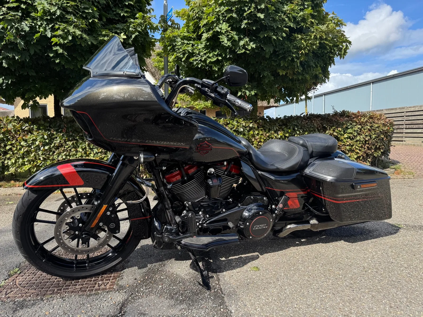 Harley-Davidson Road Glide (2018) — foto 1