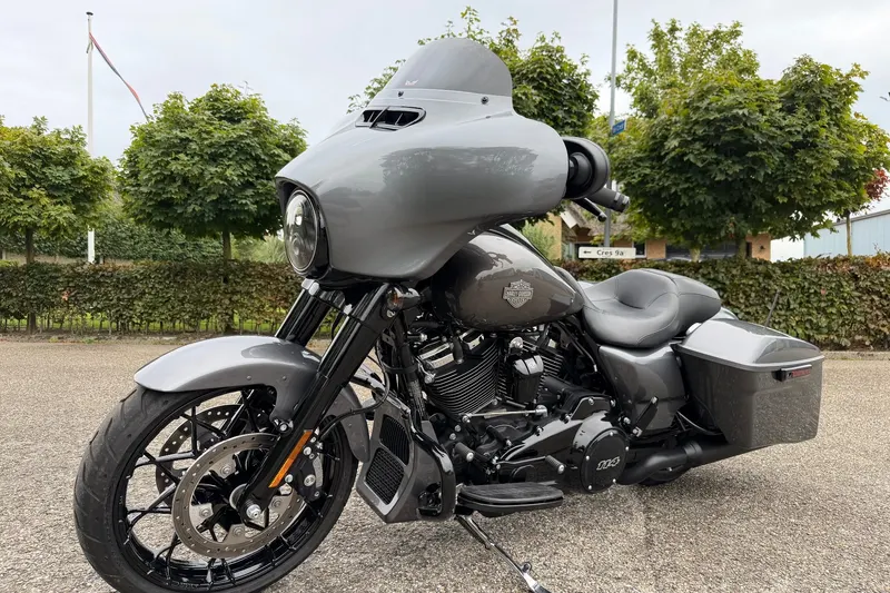 Harley-Davidson Street Glide (2023)